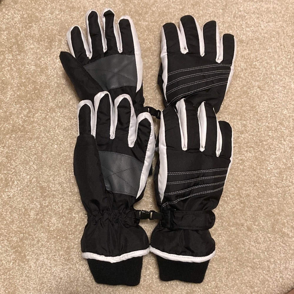 Women’s Insulated Waterproof Winter Snow Gloves (2-pair; size S/M)